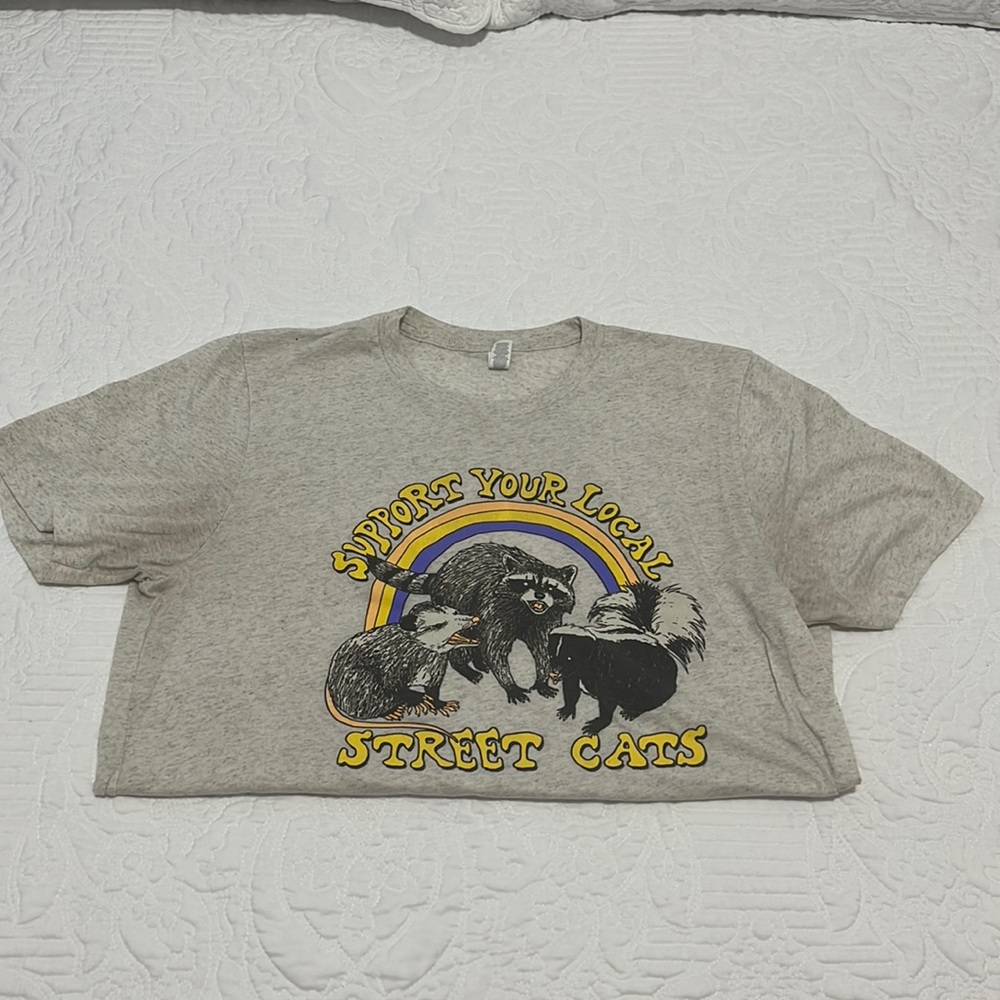 Women's Large Graphic Tee